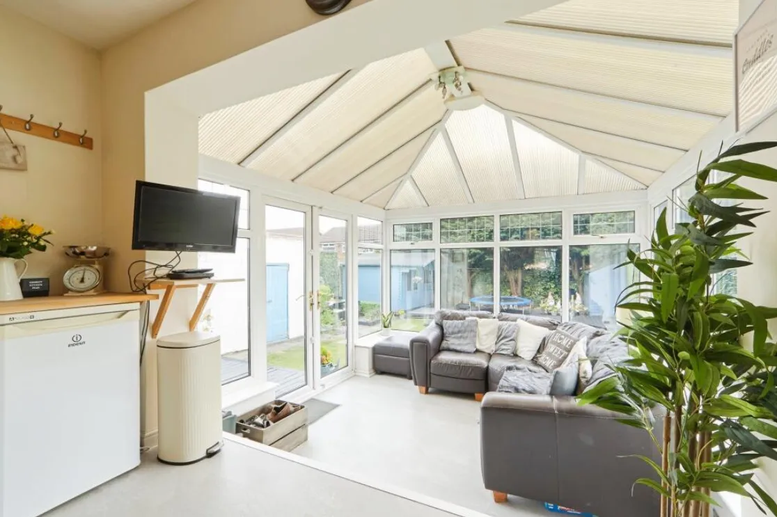 5 bed Detached