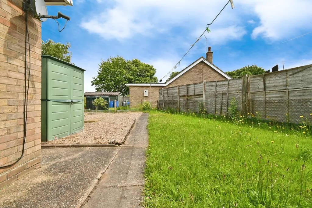 2 bed Semi-Detached Bungalow