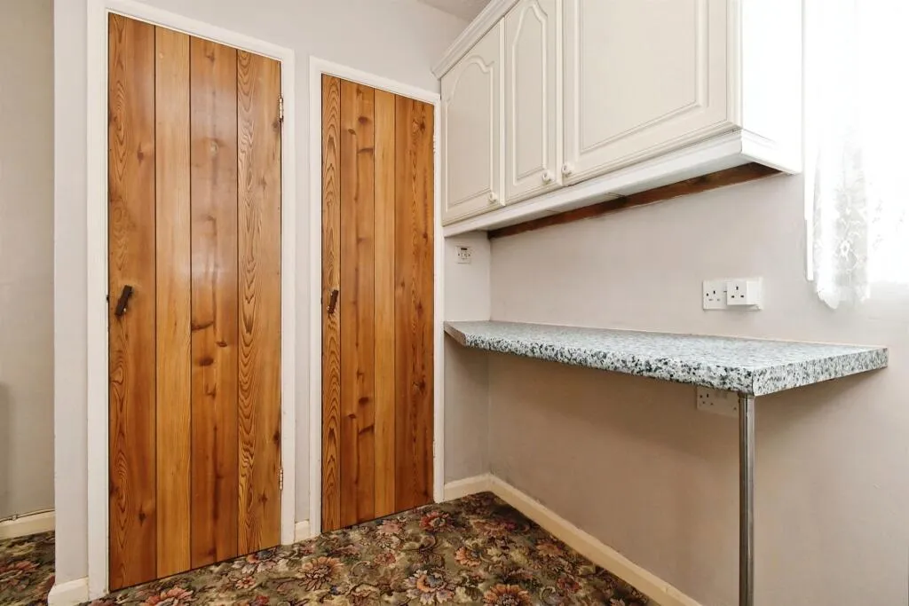2 bed Semi-Detached Bungalow
