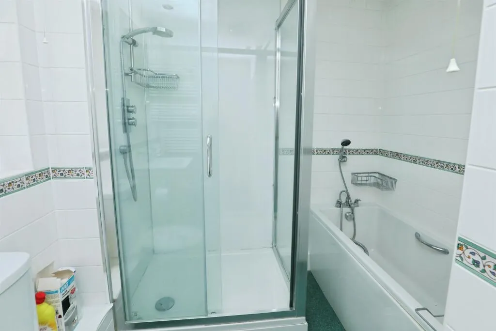 3 bed Terraced