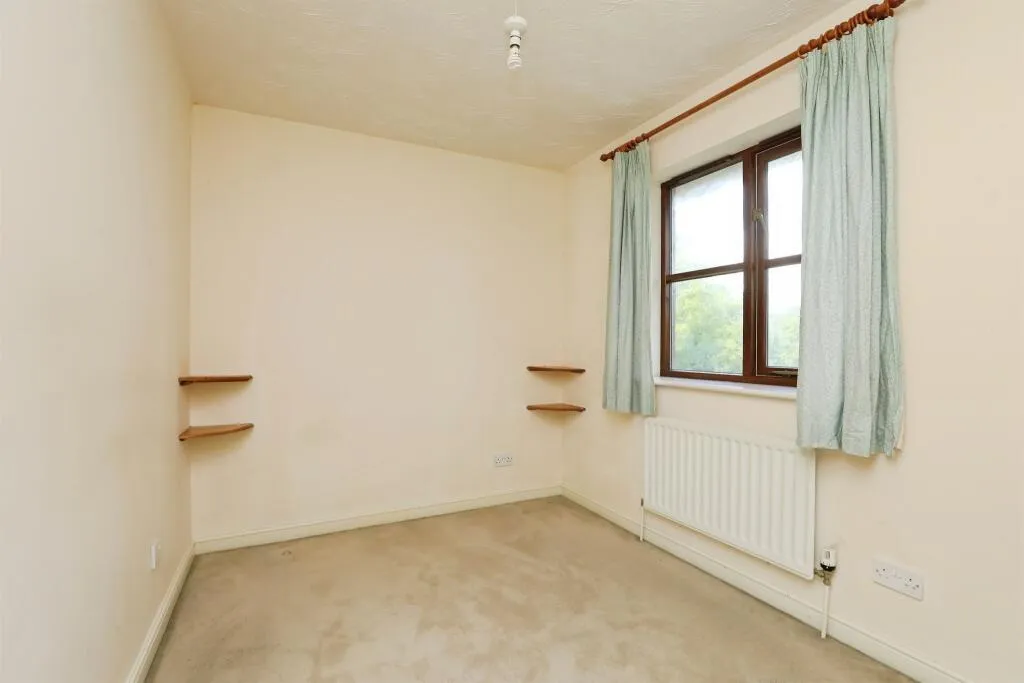 3 bed Terraced