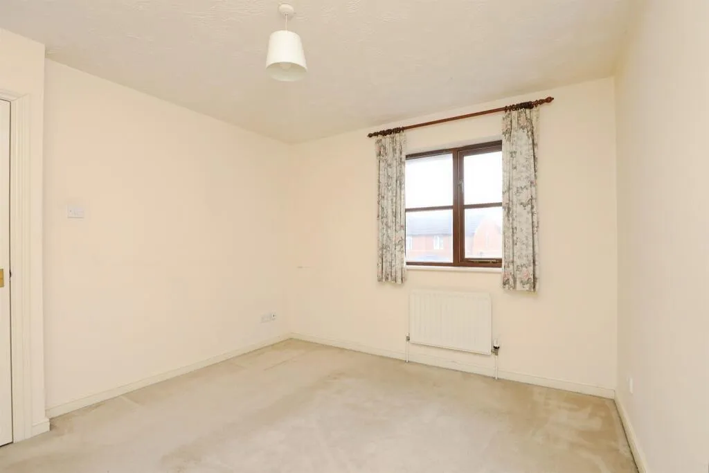 3 bed Terraced