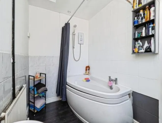 3 bed Terraced