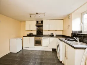 2 bed End of Terrace