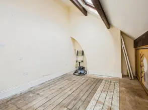 2 bed End of Terrace