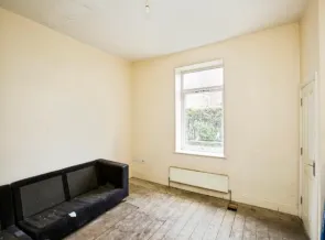 2 bed End of Terrace