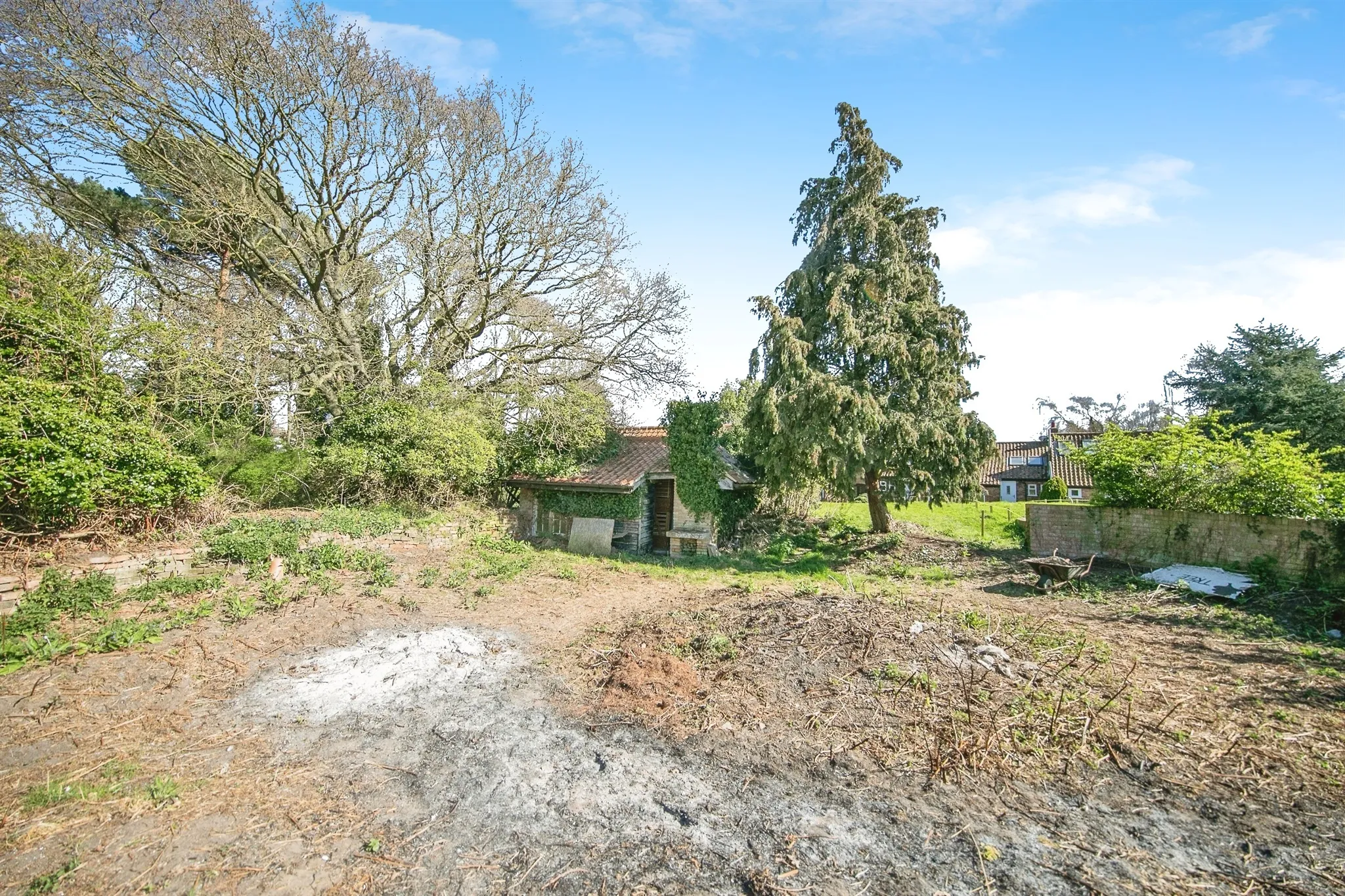 4 bed Terraced