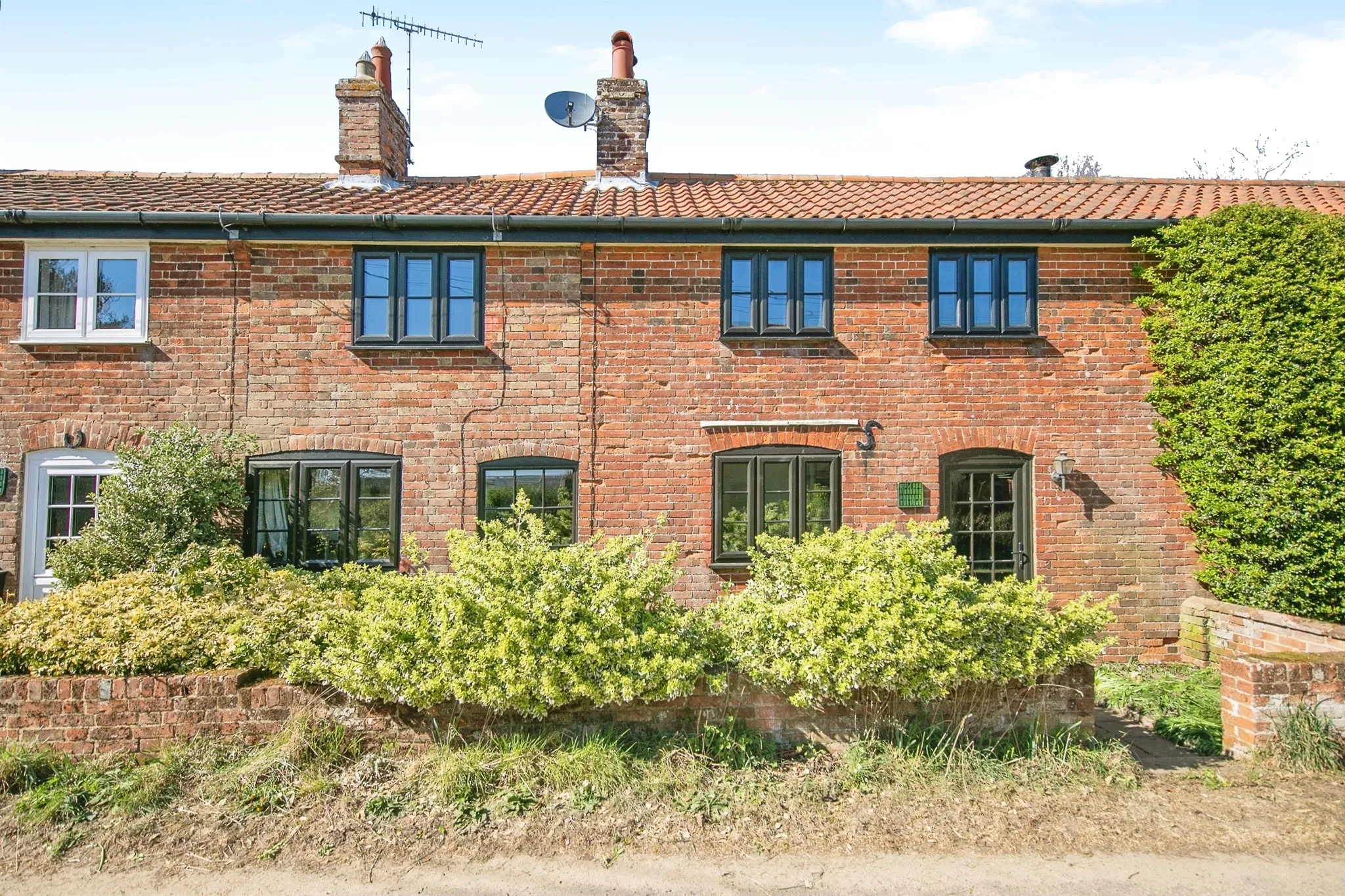 4 bed Terraced