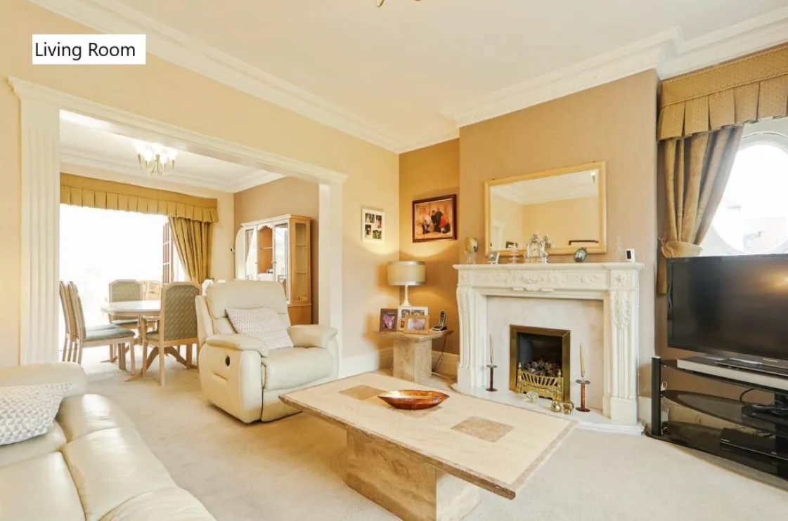 6 bed Detached