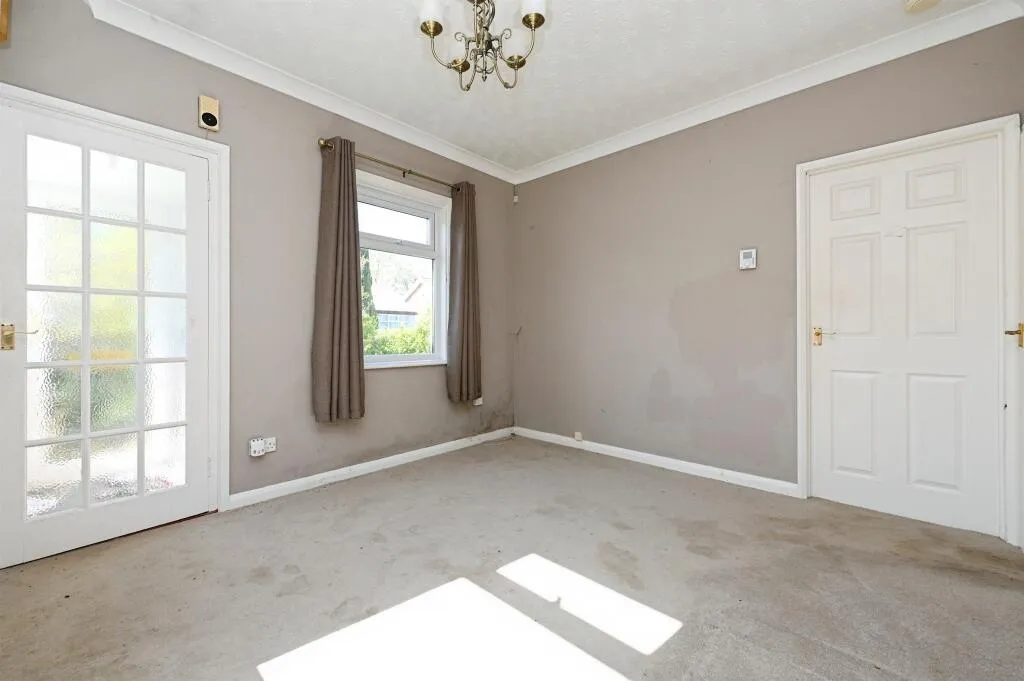 2 bed Detached Bungalow