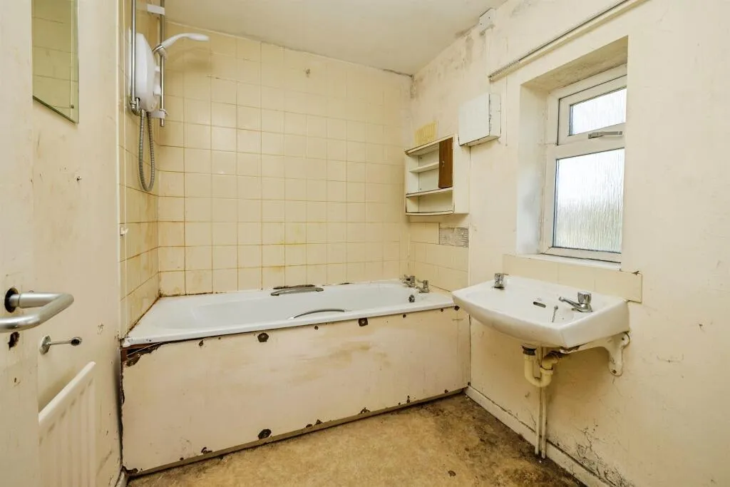 3 bed Terraced
