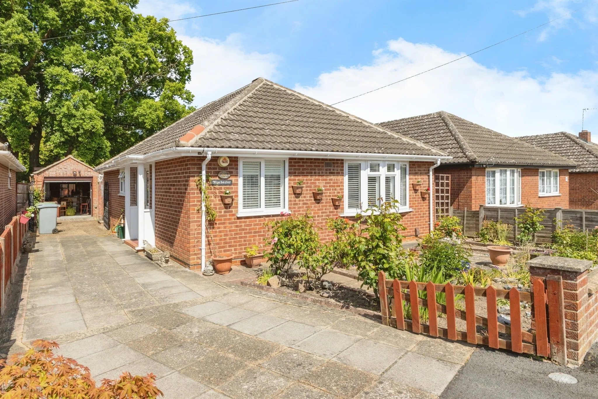 2 bed Detached Bungalow