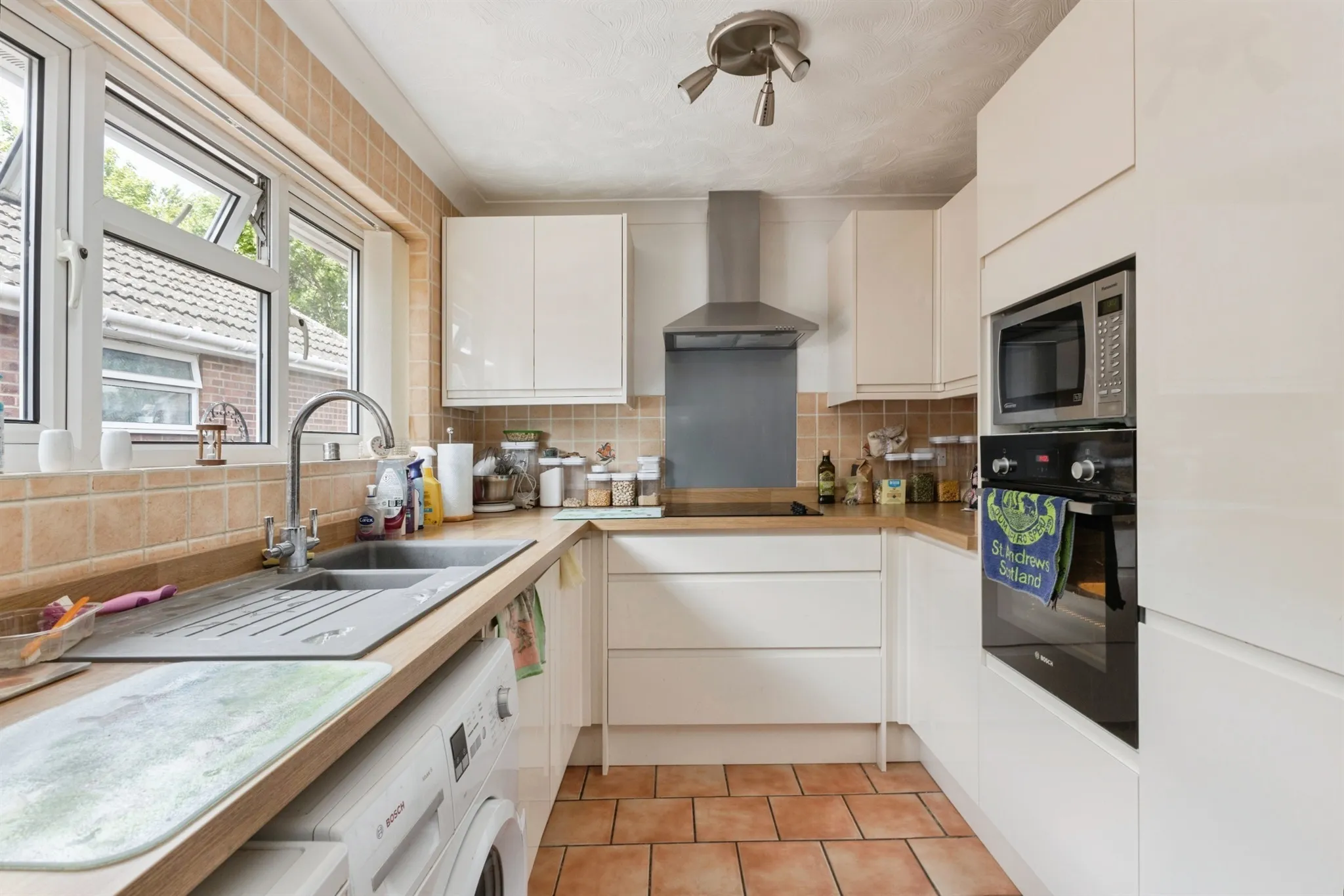 2 bed Detached Bungalow