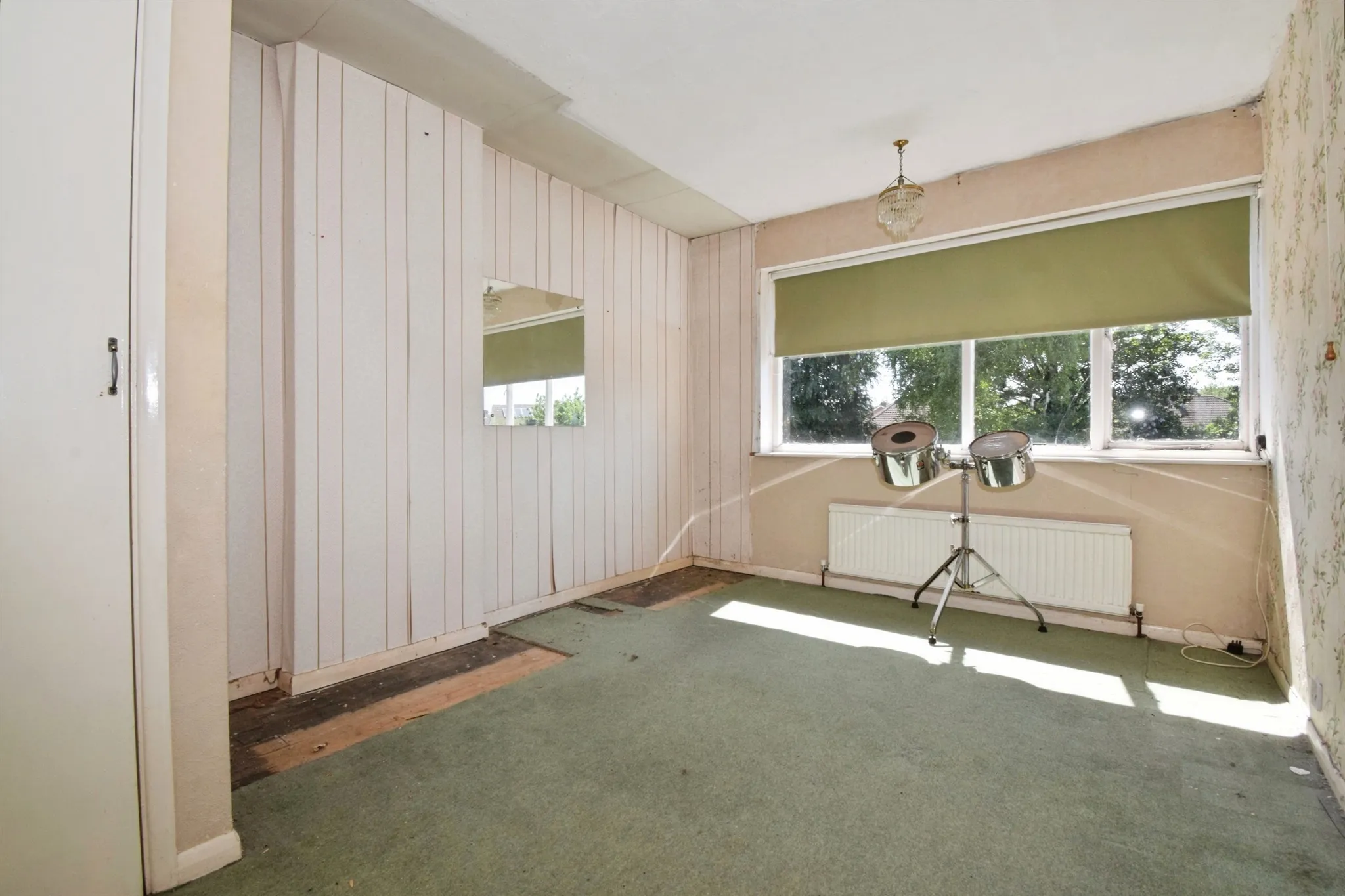6 bed Detached