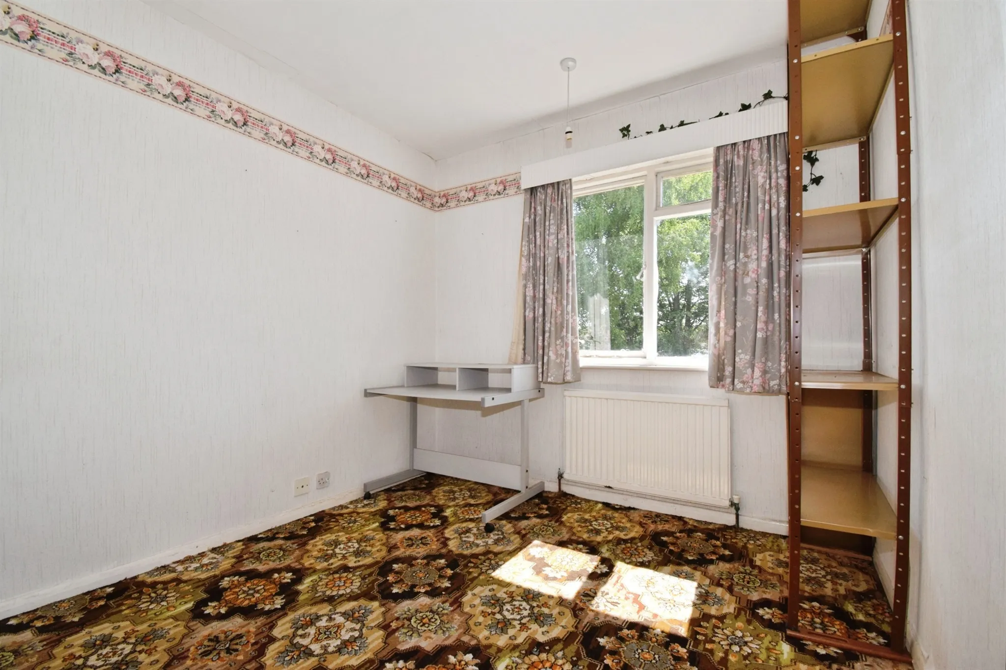 6 bed Detached