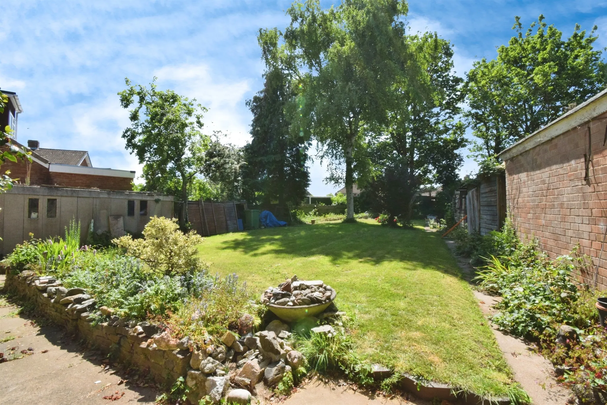 6 bed Detached