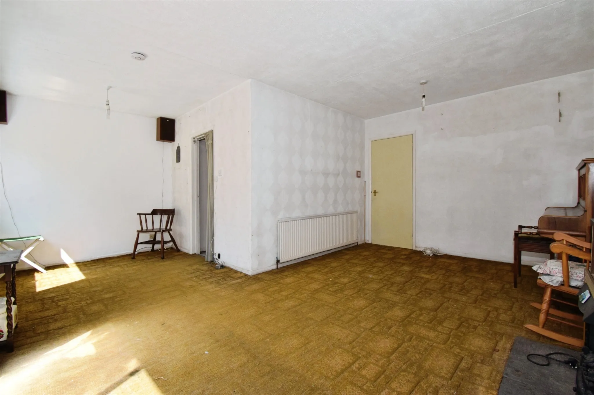 6 bed Detached