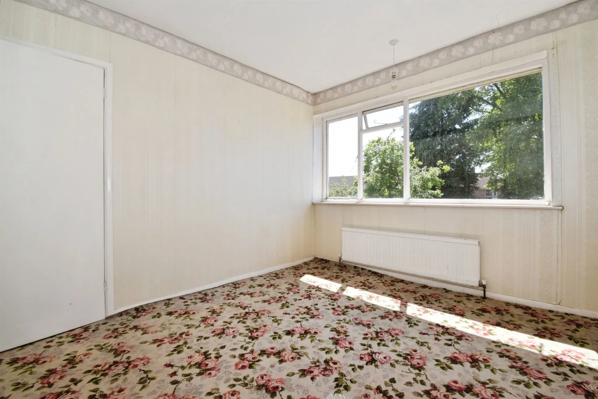 6 bed Detached