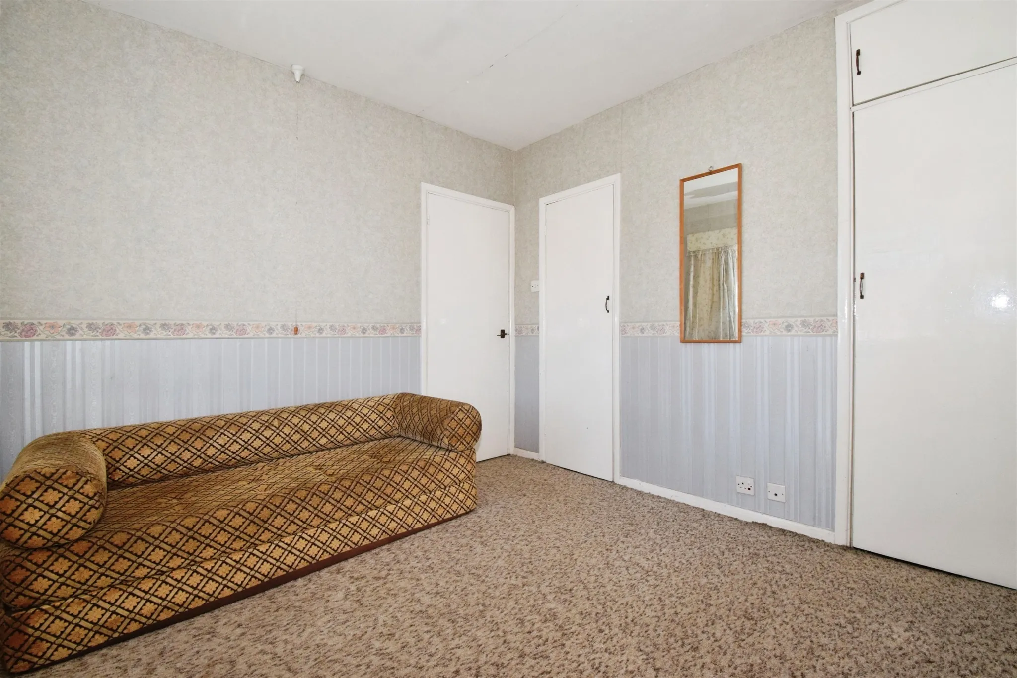 6 bed Detached