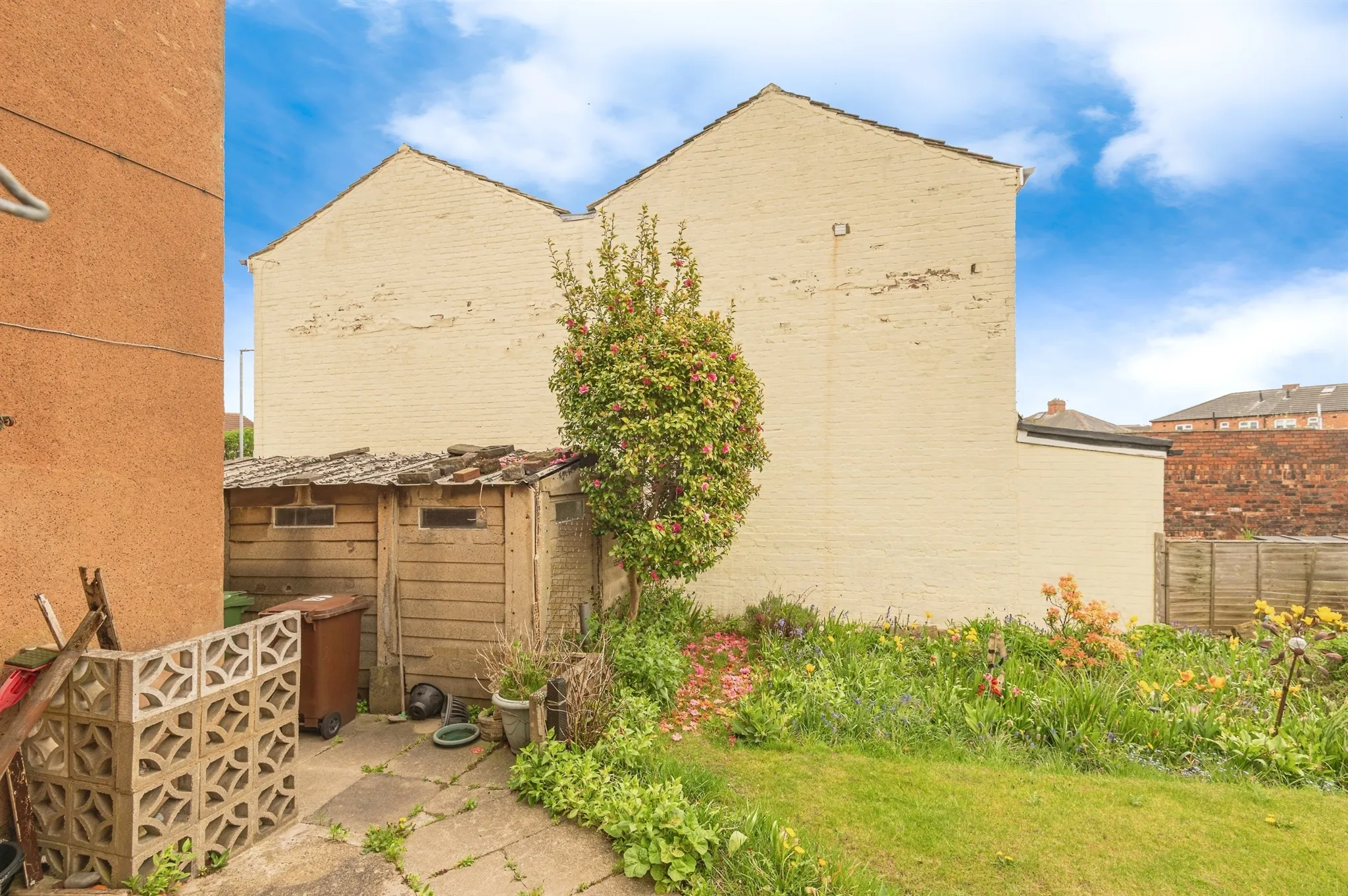 2 bed Semi-Detached