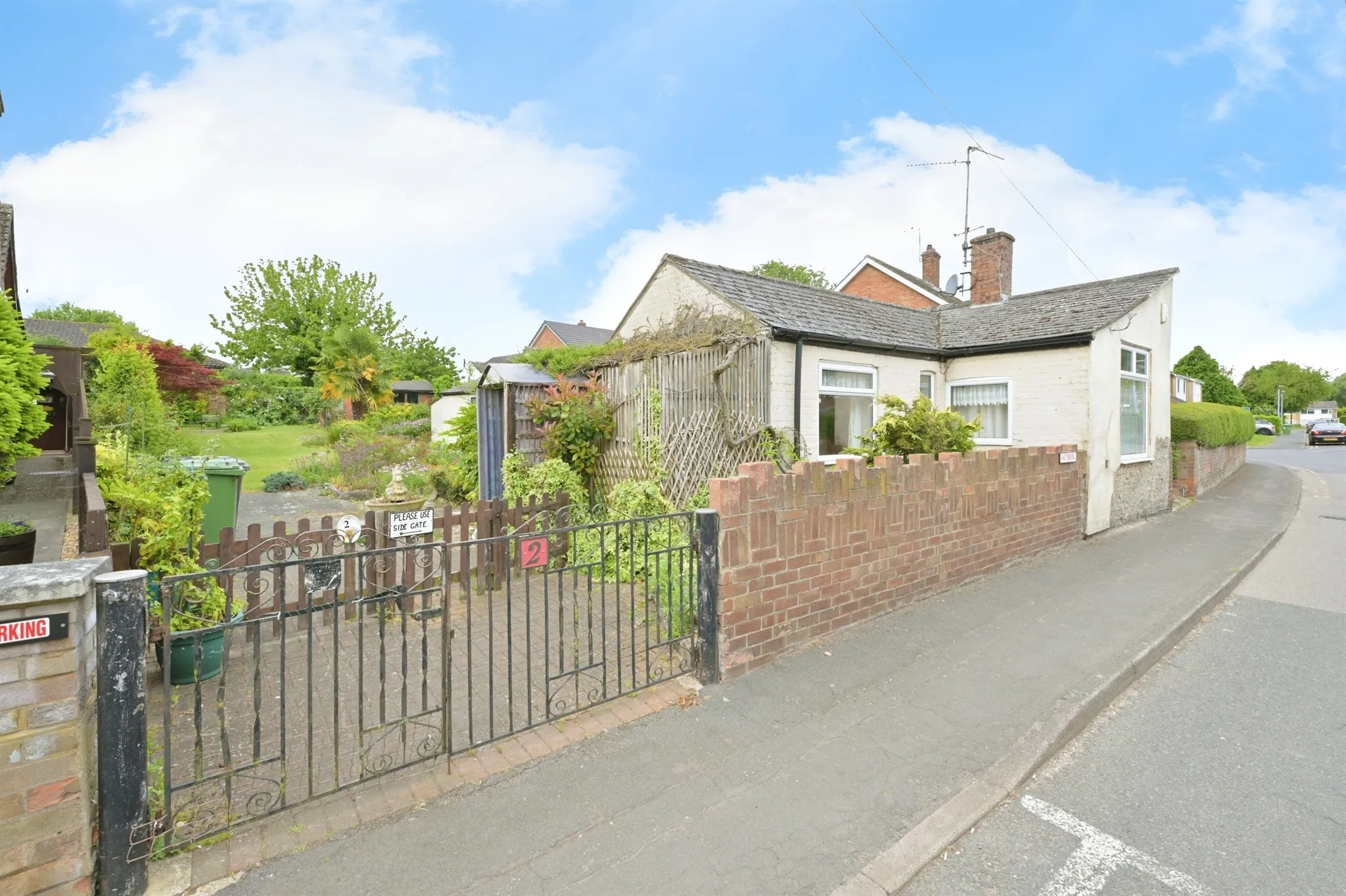 3 bed Detached Bungalow