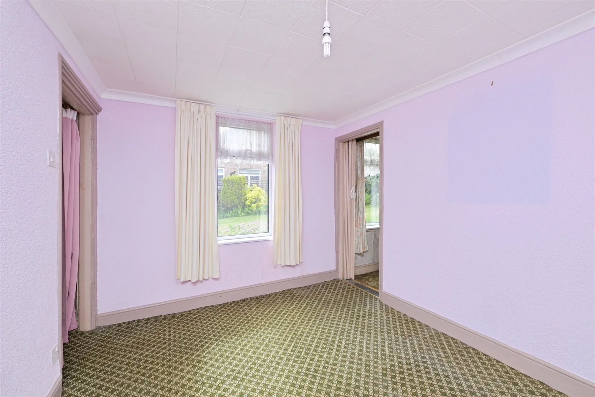 3 bed Detached Bungalow