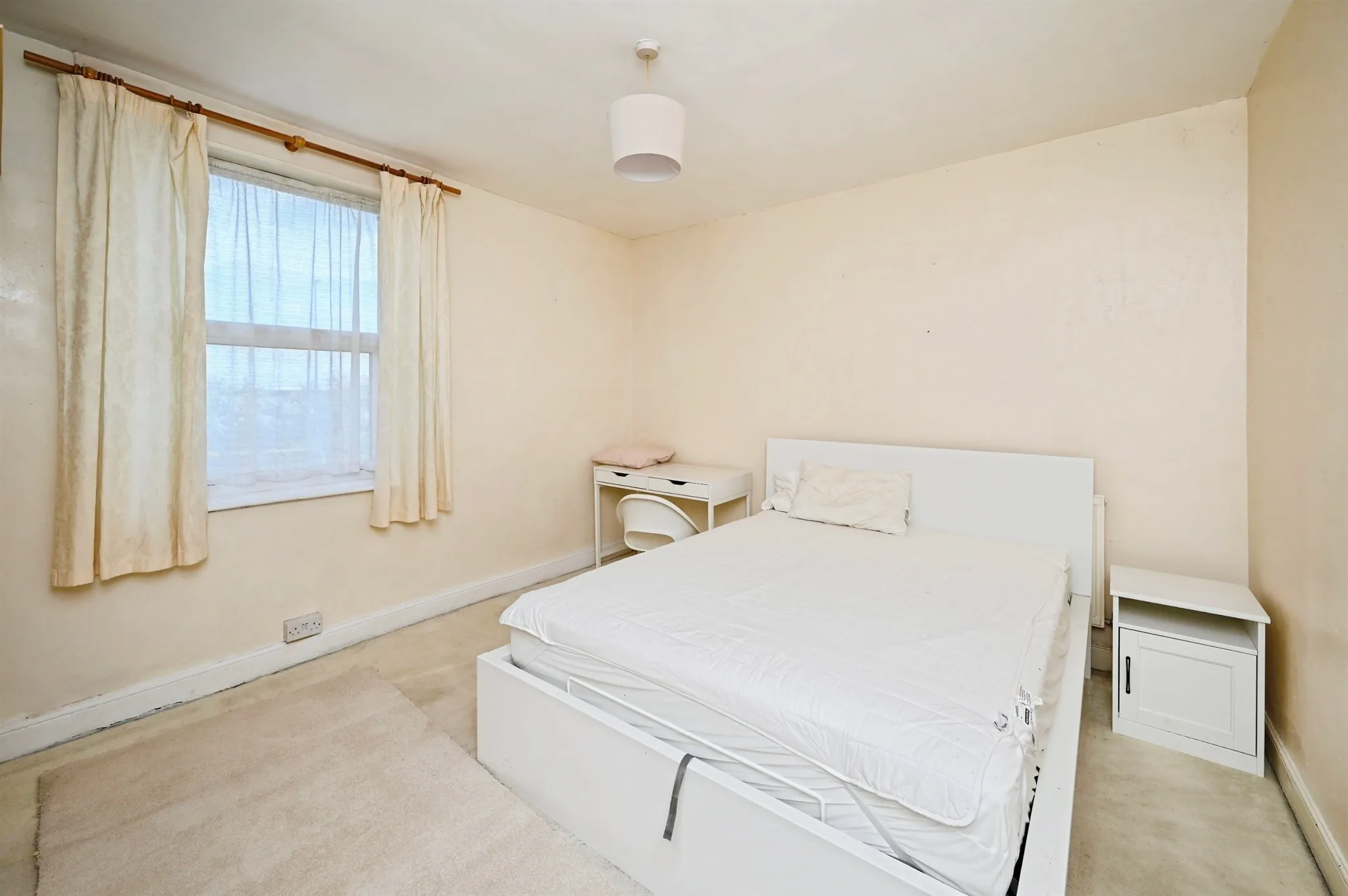 3 bed Terraced