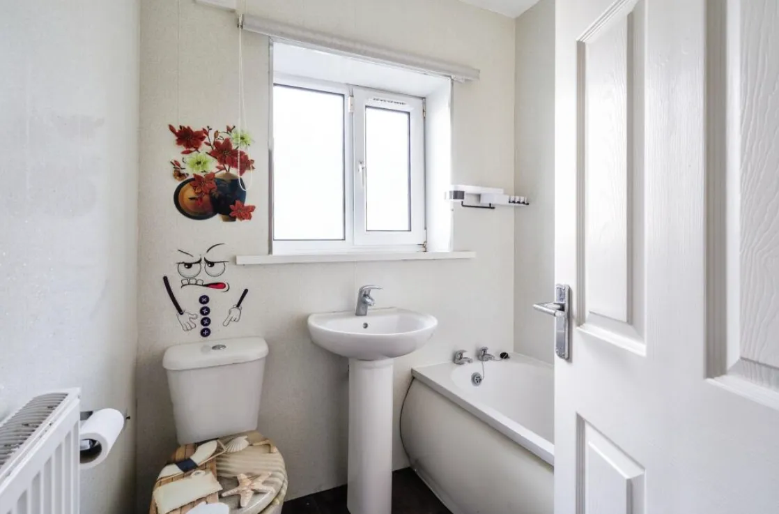 2 bed Semi-Detached Bungalow