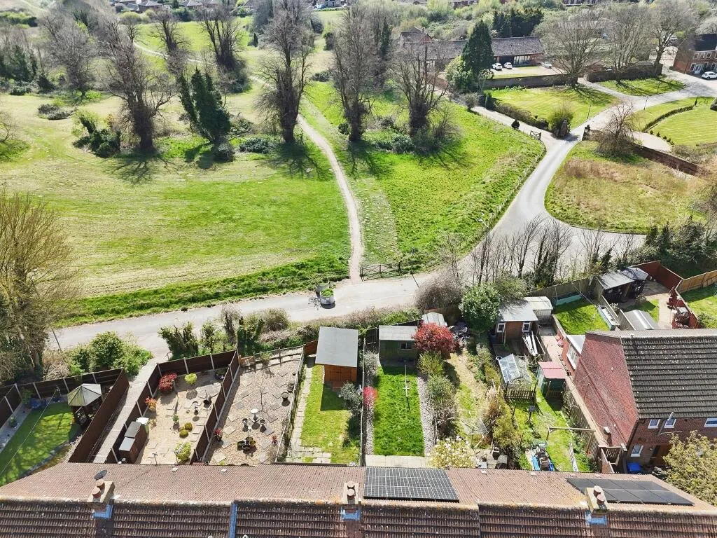 2 bed Terraced