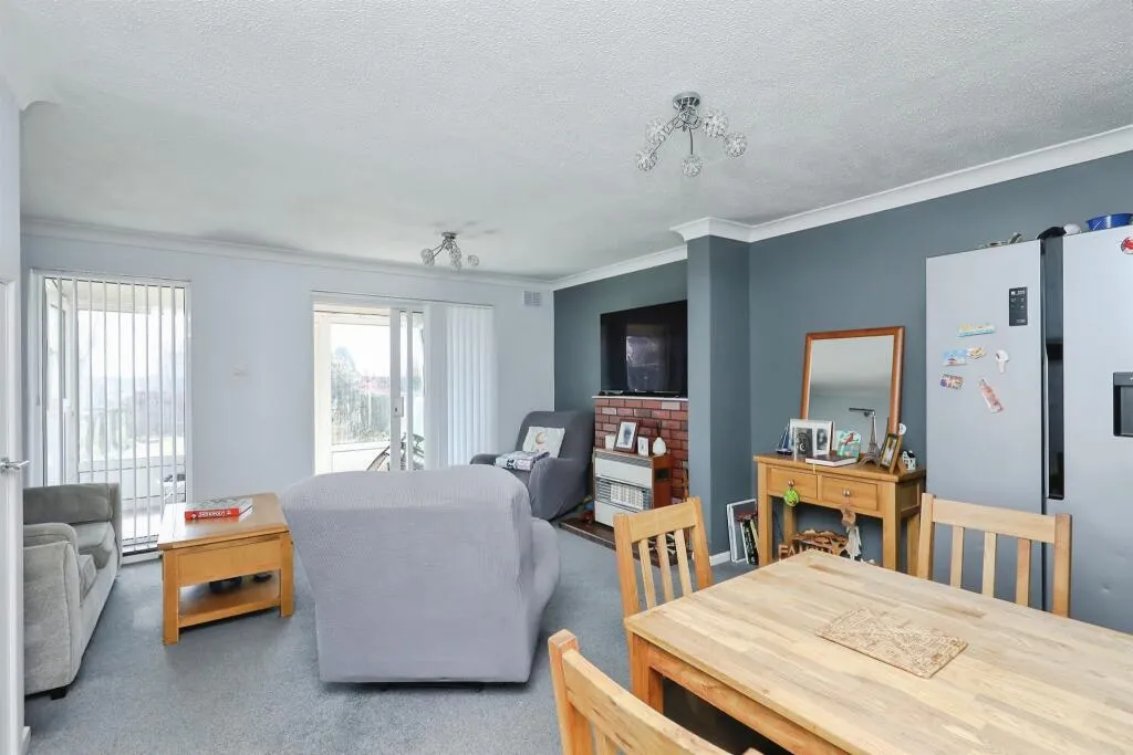 2 bed Terraced
