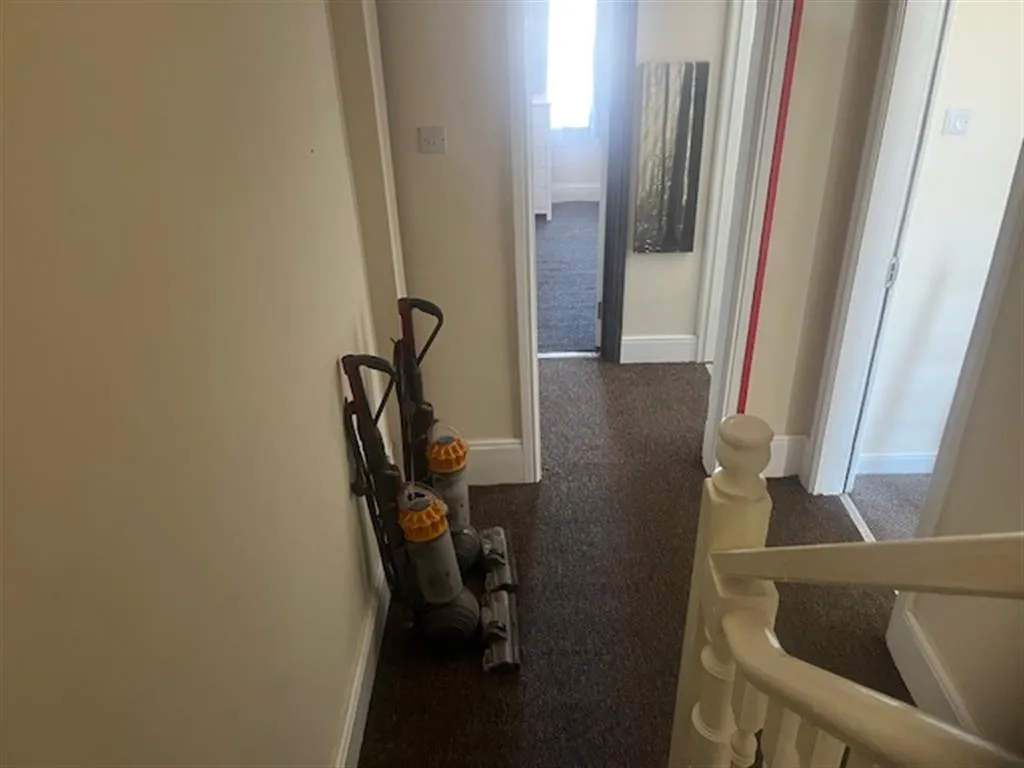 5 bed Terraced