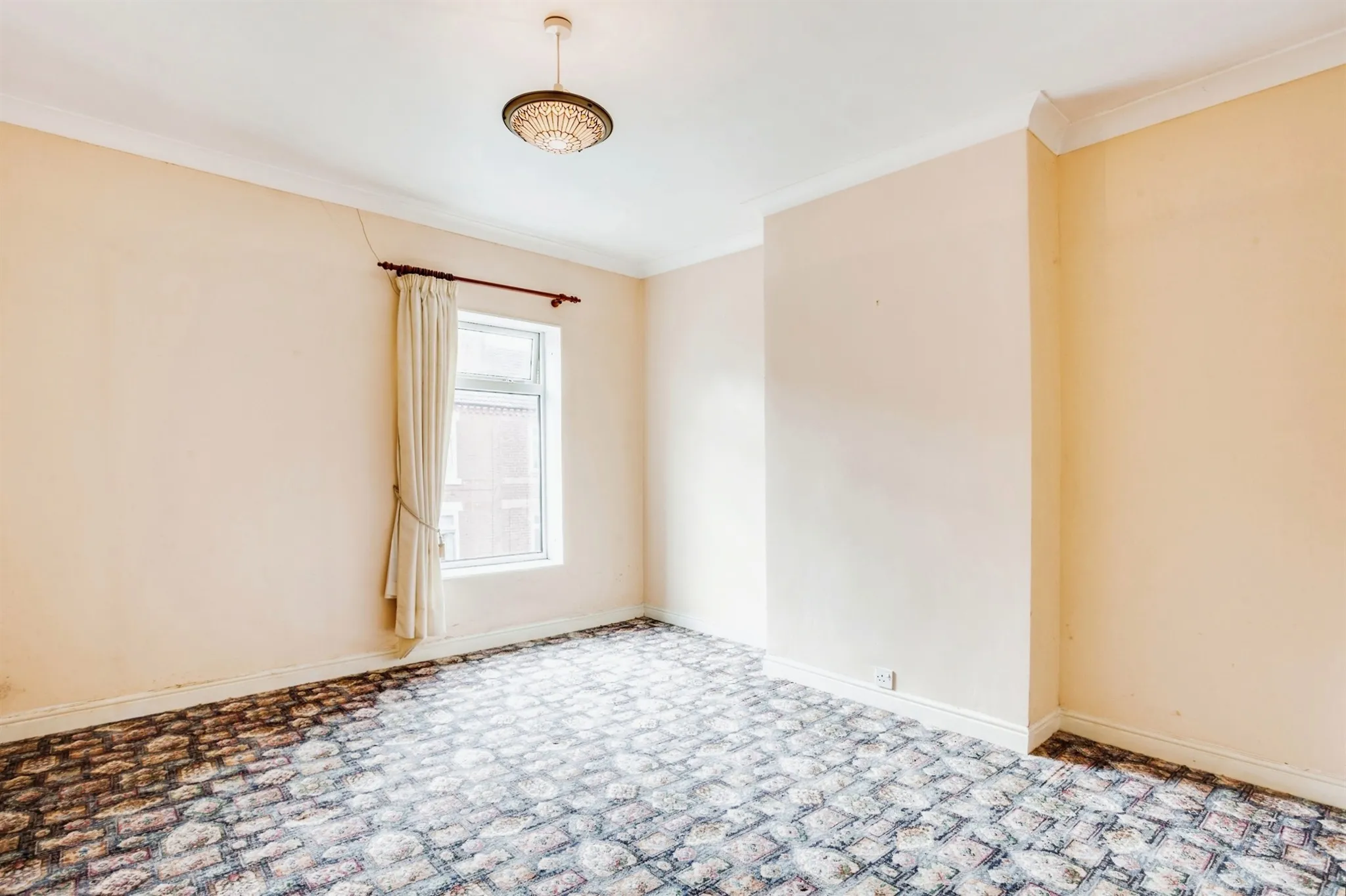 2 bed End of Terrace