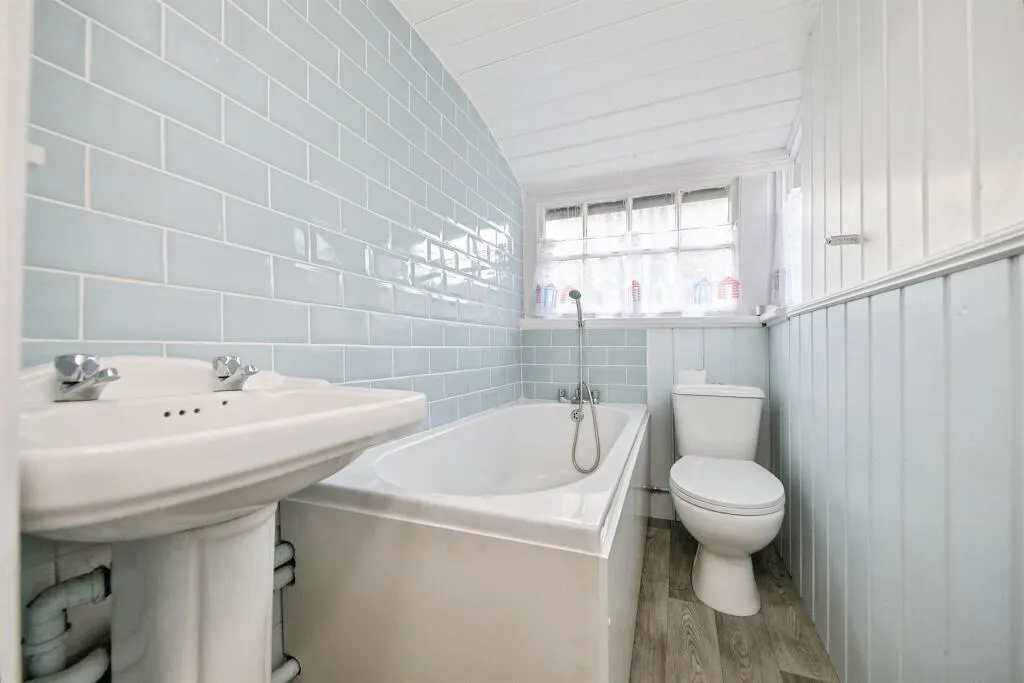 2 bed Terraced