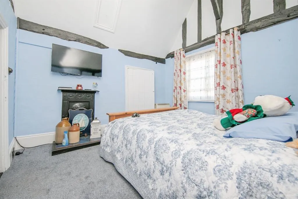 2 bed Terraced