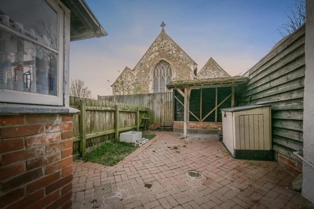2 bed Terraced