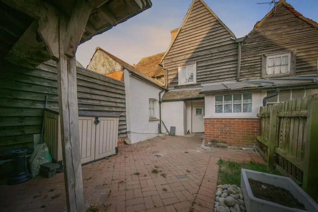 2 bed Terraced