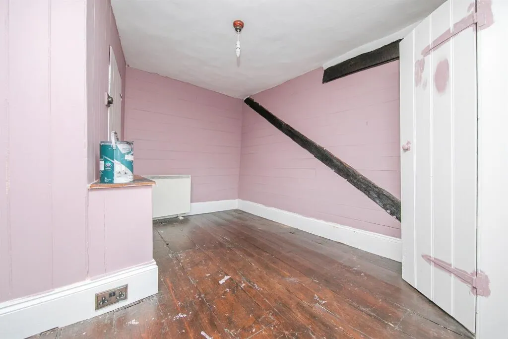 2 bed Terraced