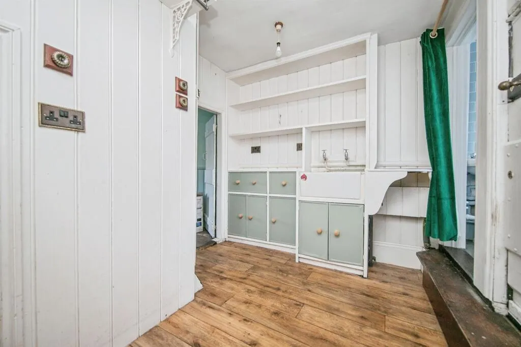 2 bed Terraced