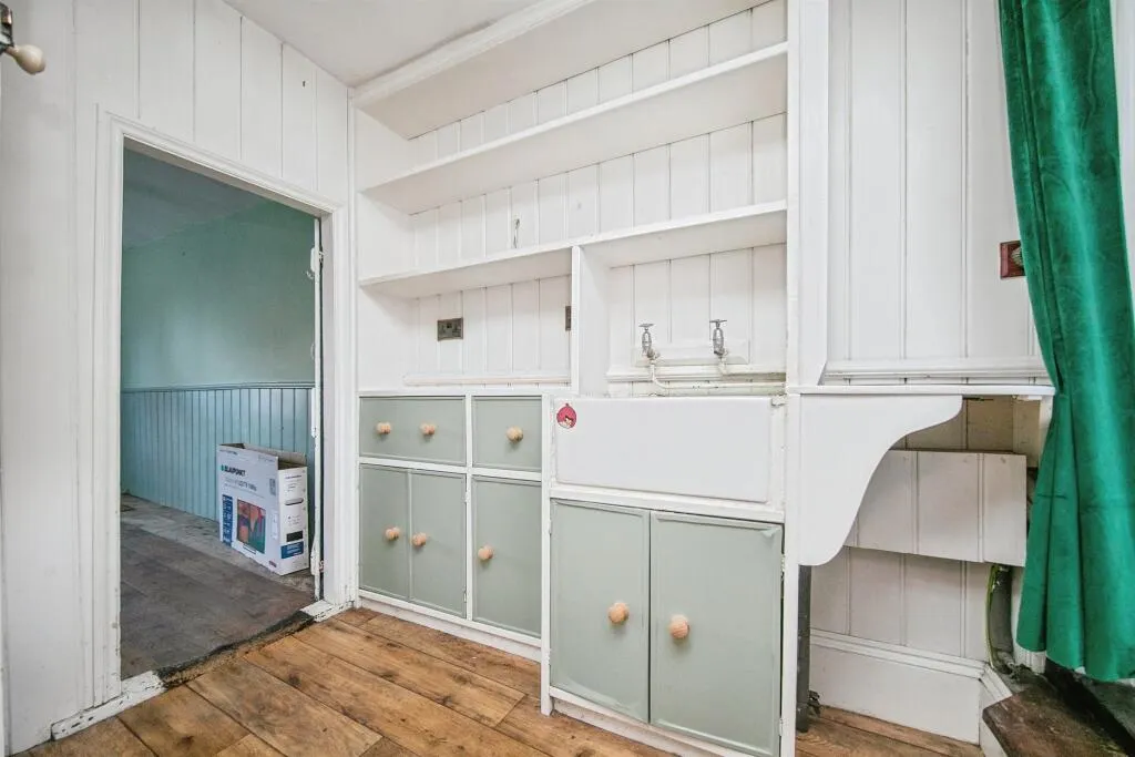 2 bed Terraced