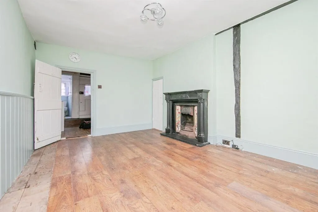2 bed Terraced