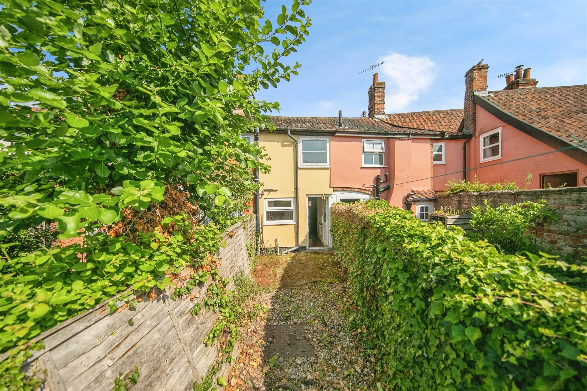 2 bed Terraced