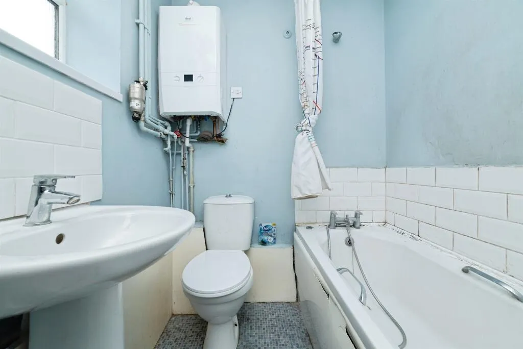 2 bed Terraced