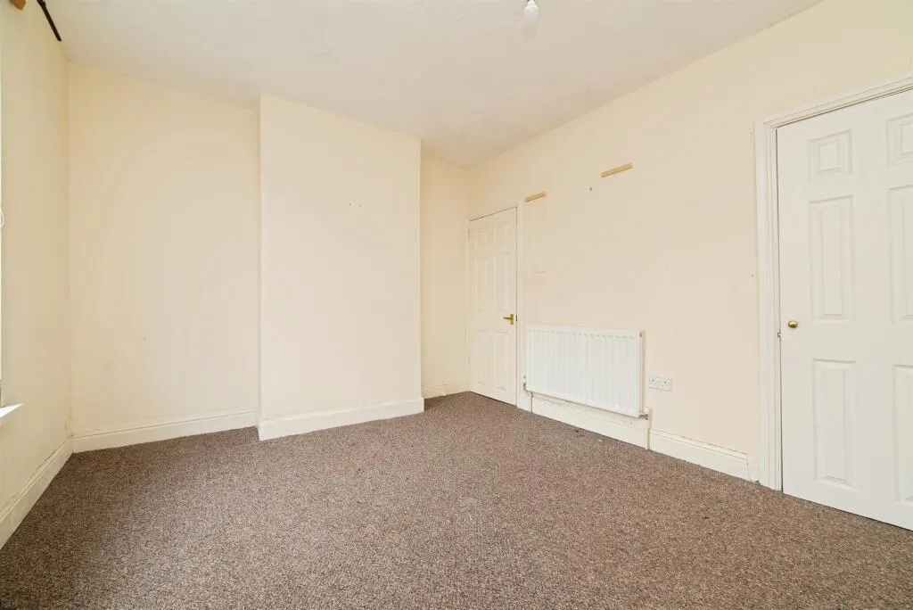 2 bed Terraced
