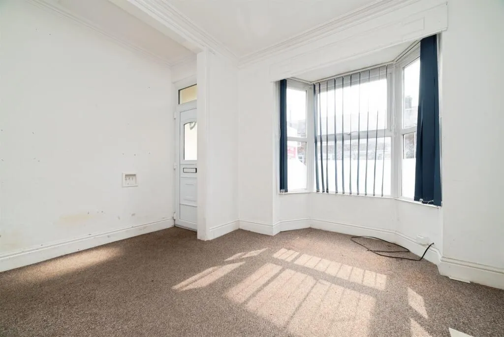 2 bed Terraced