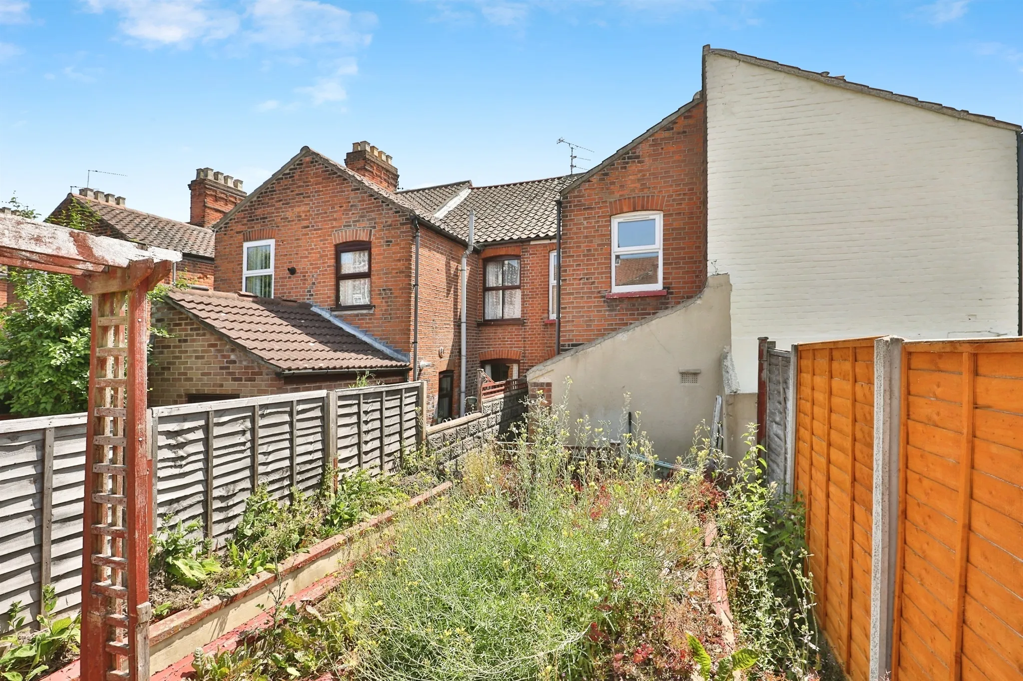 3 bed Terraced