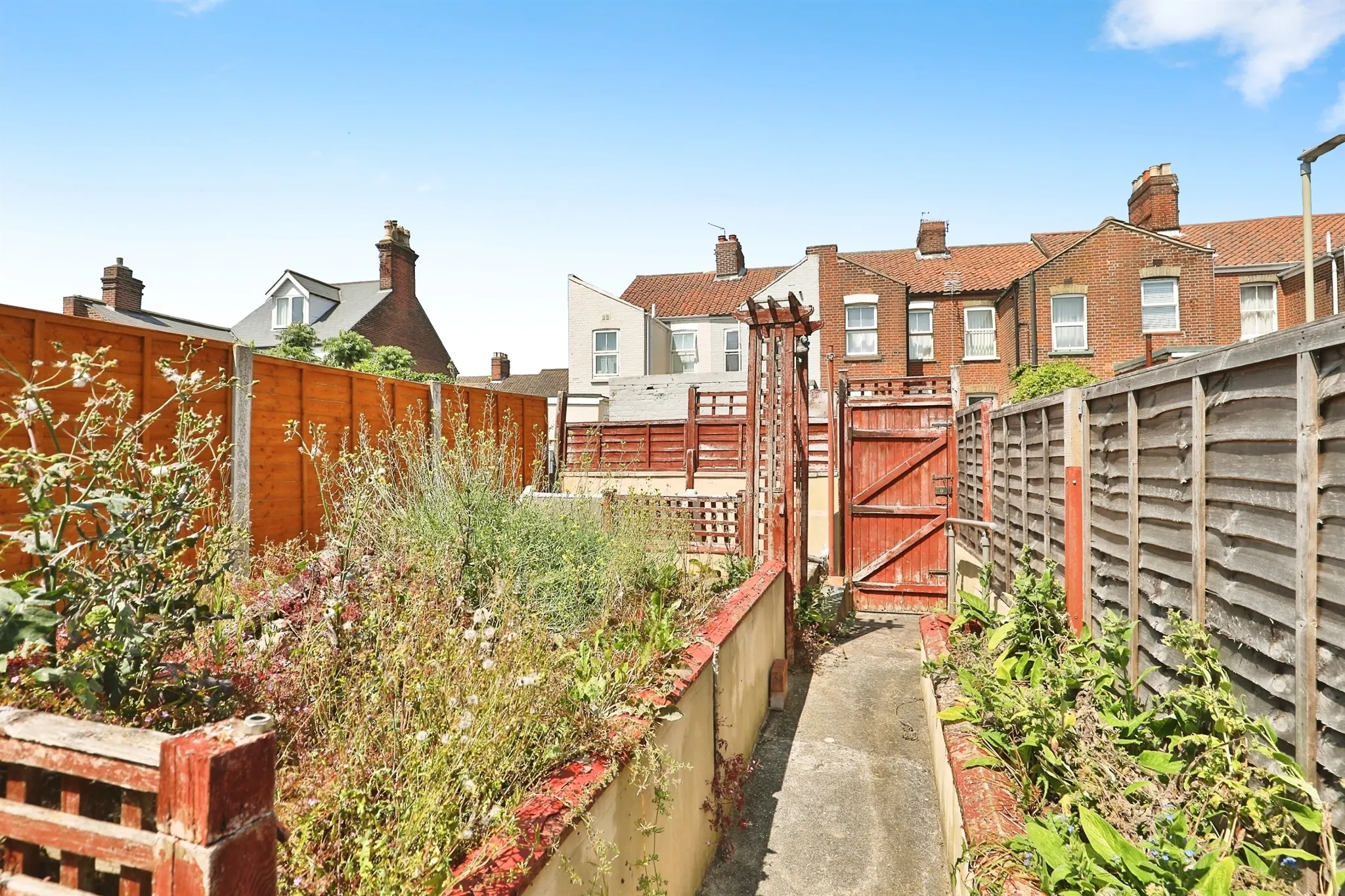 3 bed Terraced