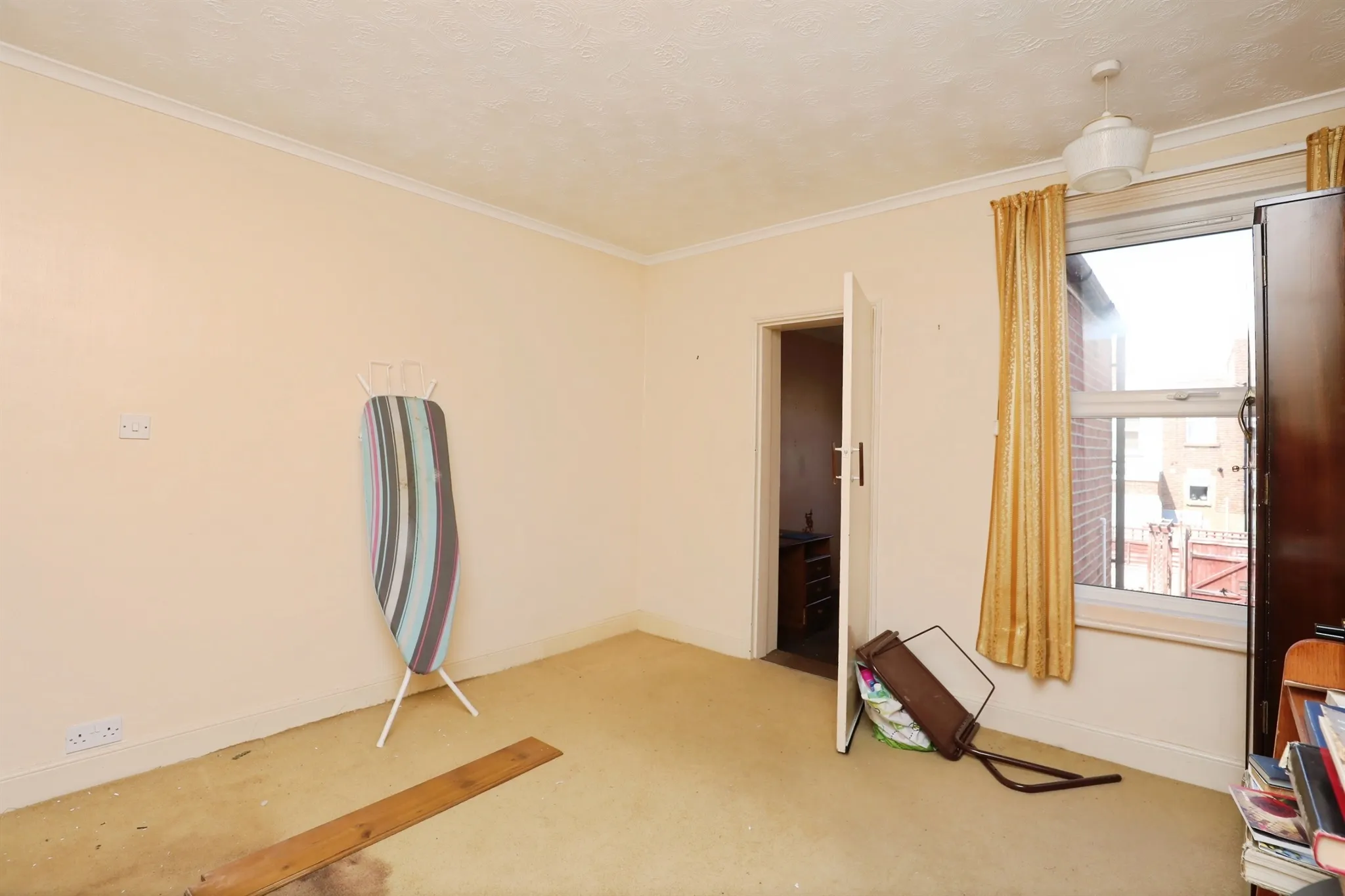 3 bed Terraced