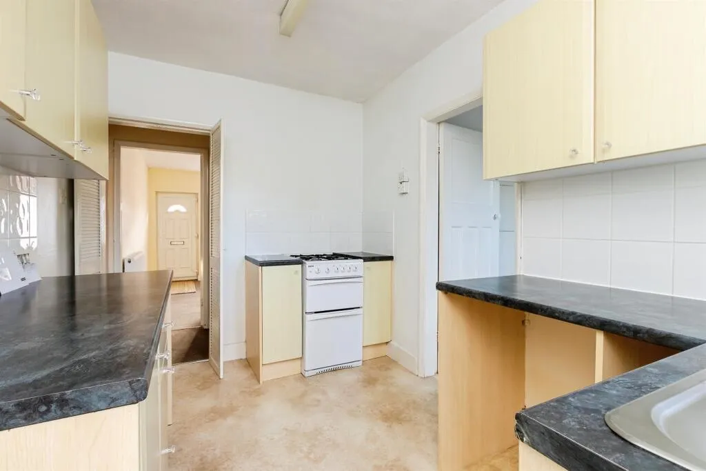 2 bed Semi-Detached