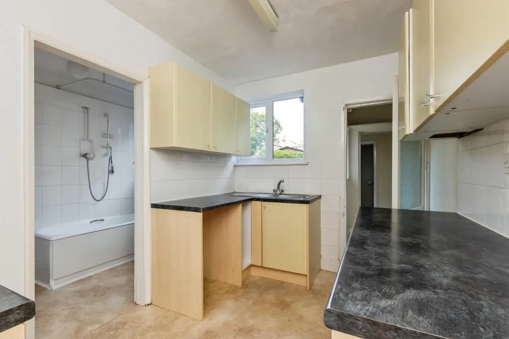 2 bed Semi-Detached