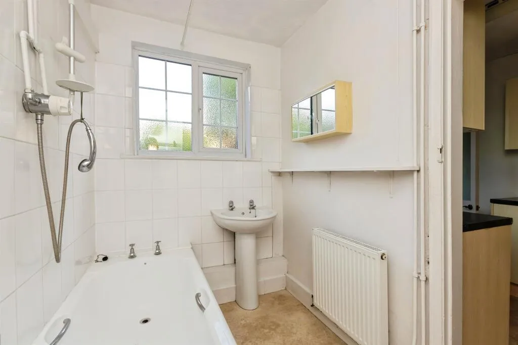 2 bed Semi-Detached